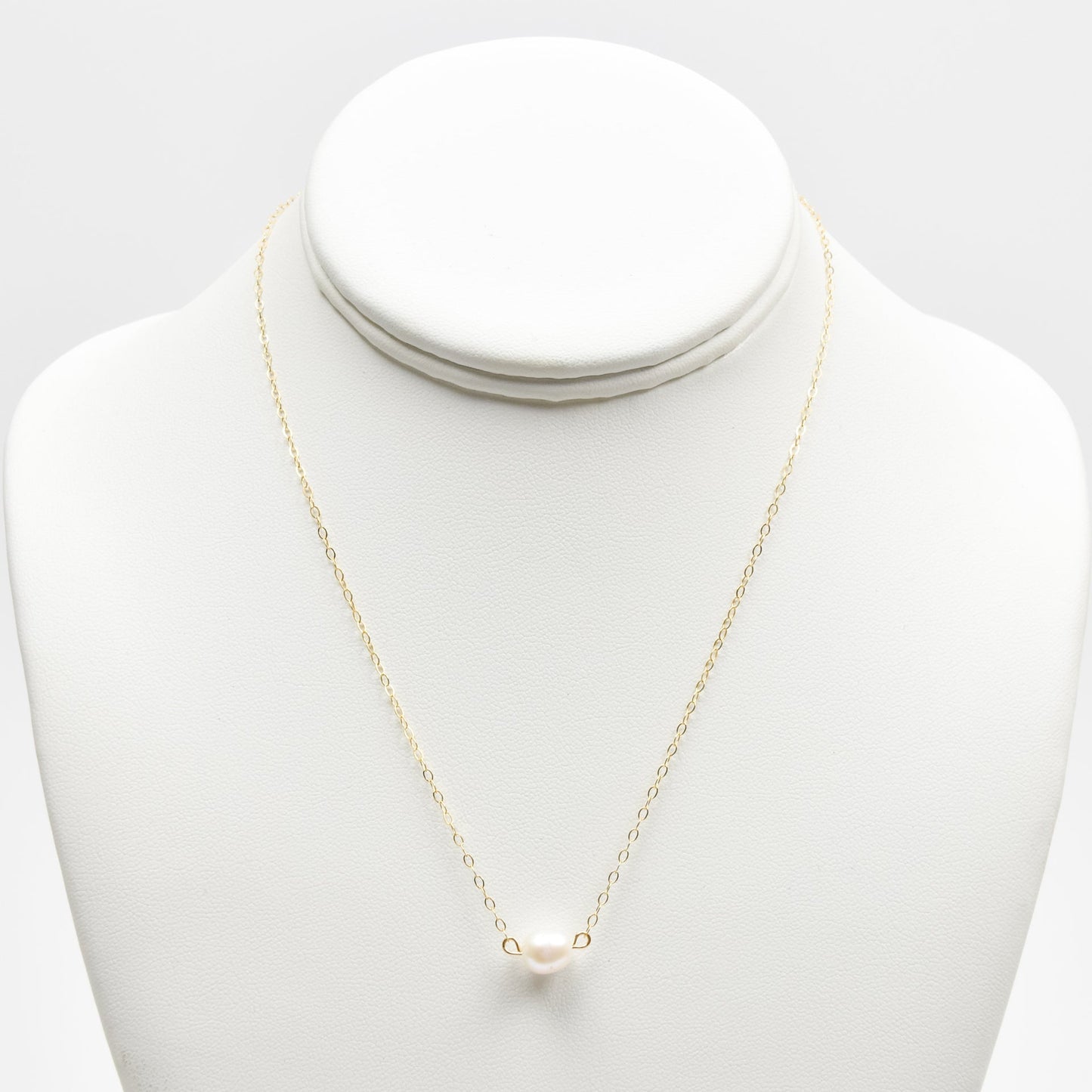 Simple Pearl Necklace